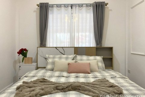 Casa de 2 dormitorios en Pattaya, Tailandia № 205432 - foto 15