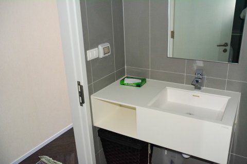 Condominio de 1 dormitorio en Bangkok, Tailandia № 66133 - foto 13