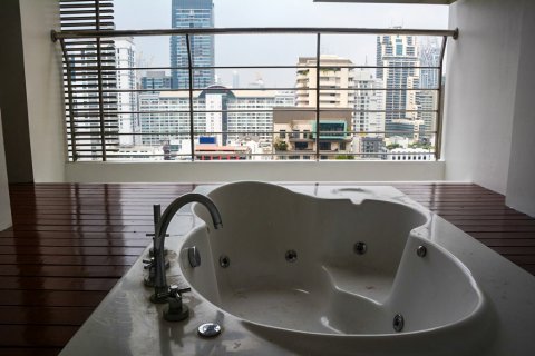 Condominio de 2 dormitorios en Bangkok, Tailandia № 66134 - foto 13