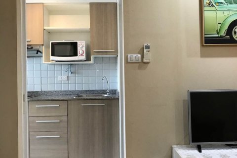 Condominio de 1 dormitorio en Phra Khanong, Bangkok, Tailandia № 206113 - foto 9