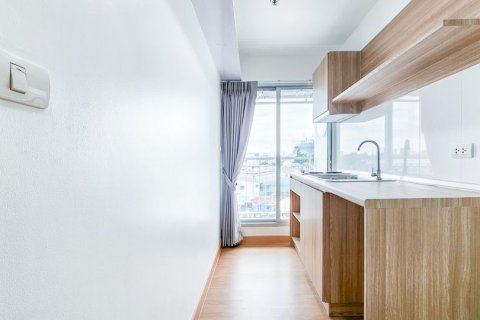 Condominio de 1 dormitorio en Phra Khanong, Bangkok, Tailandia № 206110 - foto 11