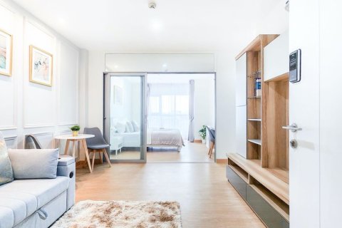 Condominio de 1 dormitorio en Phra Khanong, Bangkok, Tailandia № 206110