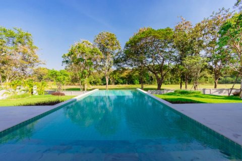 Chalet de 3 dormitorios en Cha-am, Tailandia № 157425 - foto 2