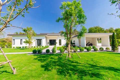 Chalet de 3 dormitorios en Cha-am, Tailandia № 157425 - foto 4