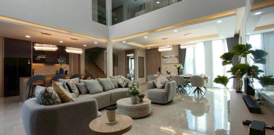 Chalet de 5 dormitorios en Pattaya, Tailandia № 157426
