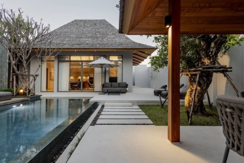 Chalet de 4 dormitorios en Phuket, Tailandia № 157423 - foto 2