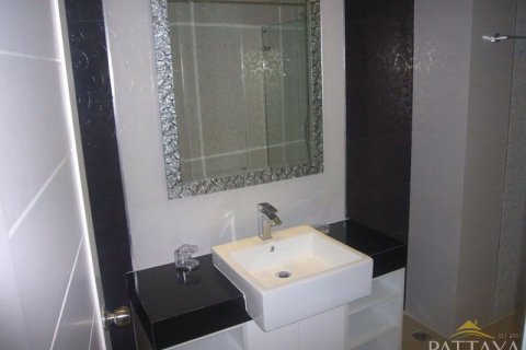 Condominio de 1 dormitorio en Pattaya, Tailandia № 204268 - foto 6