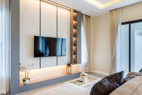 Chalet de 3 dormitorios en Cha-am, Tailandia № 135248 - foto 6