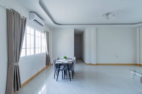 Chalet de 3 dormitorios en Hua Hin, Tailandia № 135251 - foto 7