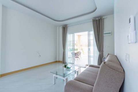 Chalet de 3 dormitorios en Hua Hin, Tailandia № 135251 - foto 6