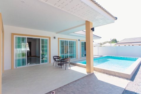 Chalet de 3 dormitorios en Hua Hin, Tailandia № 135251 - foto 3