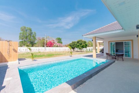Chalet de 3 dormitorios en Hua Hin, Tailandia № 135251 - foto 4