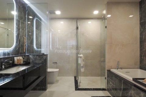 Condominio de 2 dormitorios en Bang Lamung, Tailandia № 113511 - foto 15