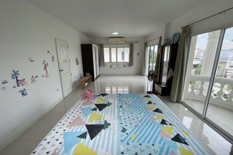 House in Prawet, Bangkok, Thailand 3 bedrooms № 142319 - photo 12