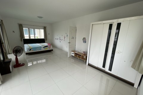 House in Prawet, Bangkok, Thailand 3 bedrooms № 142319 - photo 13