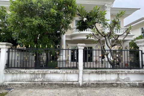 Casa de 3 dormitorios en Prawet, Bangkok, Tailandia № 142319