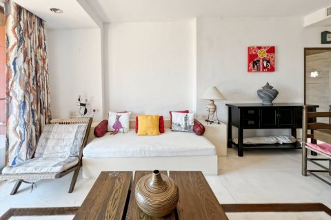 Condominio de 2 dormitorios en Hua Hin, Tailandia № 119039 - foto 4