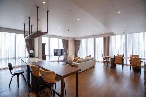 Condo in Bangkok, Thailand, 3 bedrooms  № 147036