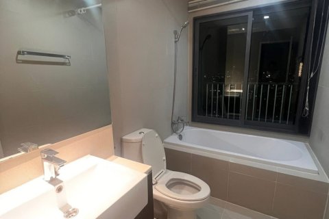 Condominio de 2 dormitorios en Bangkok, Tailandia № 147040 - foto 13