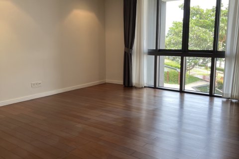 Condominio de 4 dormitorios en Bangkok, Tailandia № 147037 - foto 15
