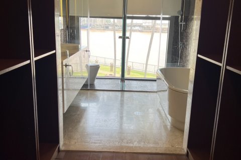 Condominio de 4 dormitorios en Bangkok, Tailandia № 147037 - foto 16