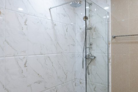Condominio de 2 dormitorios en Bangkok, Tailandia № 147041 - foto 19