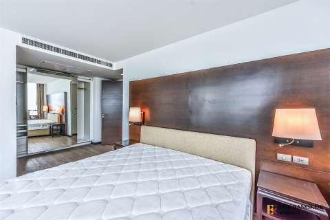 Condo in Bangkok, Thailand, 2 bedrooms  № 184331