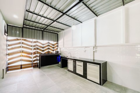 Casa de 3 dormitorios en Hua Hin, Tailandia № 173809 - foto 21