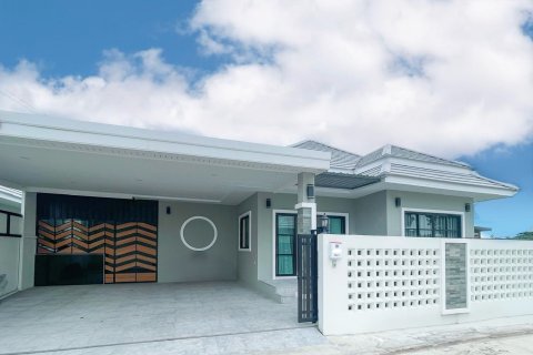 Casa de 3 dormitorios en Hua Hin, Tailandia № 173809 - foto 7