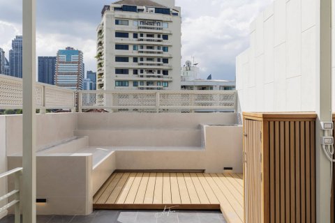 Casa de 3 dormitorios en Bangkok, Tailandia № 180697 - foto 27