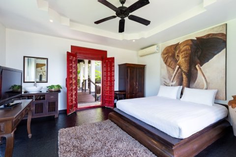 Casa de 8 dormitorios en Phuket, Tailandia № 180700 - foto 21