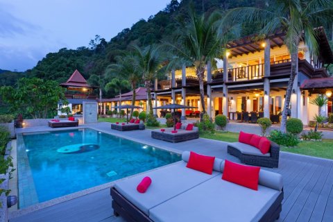 Casa de 8 dormitorios en Phuket, Tailandia № 180700 - foto 29