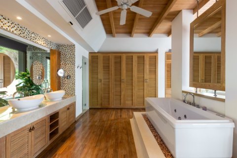 Casa de 8 dormitorios en Phuket, Tailandia № 180700 - foto 18