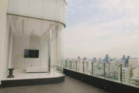 Ático de 4 dormitorios en Bangkok, Tailandia № 180699 - foto 9