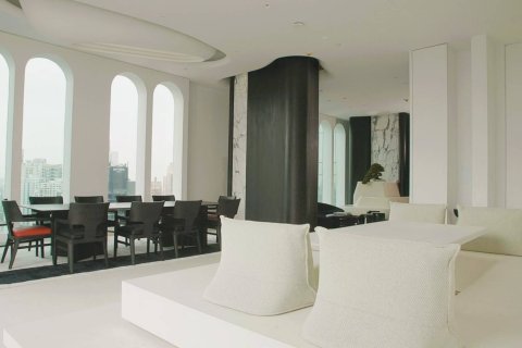 Ático de 4 dormitorios en Bangkok, Tailandia № 180699 - foto 2
