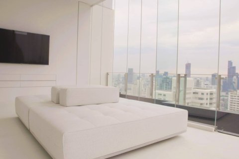 Ático de 4 dormitorios en Bangkok, Tailandia № 180699 - foto 27