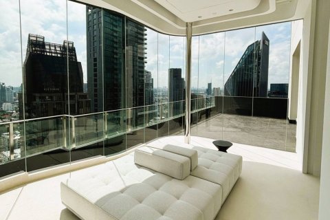 Ático de 4 dormitorios en Bangkok, Tailandia № 180699 - foto 10