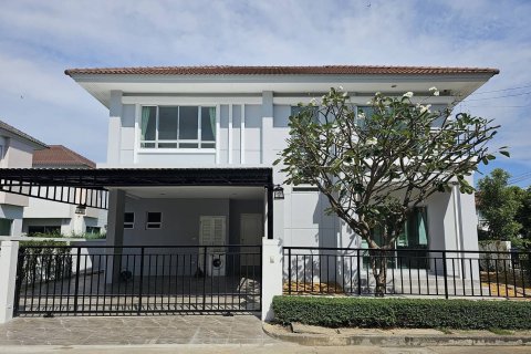 บ้านในคันนายาว, กรุงเทพฯ, ประเทศไทย 3 ห้องนอน № 141310