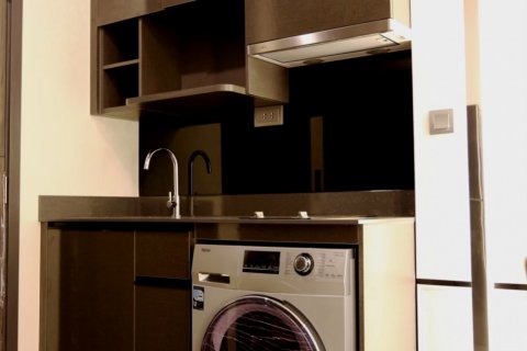Condominio de 1 dormitorio en Bangkok, Tailandia № 143755 - foto 6