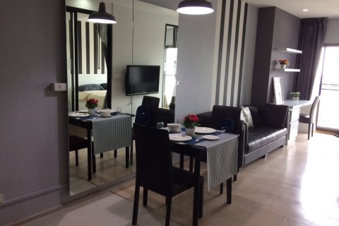 Condo à Bangkok, Thaïlande, 1 chambre  № 143759