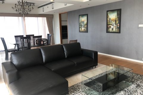 Condominio de 3 dormitorios en Yan Nawa, Bangkok, Tailandia № 143760 - foto 5