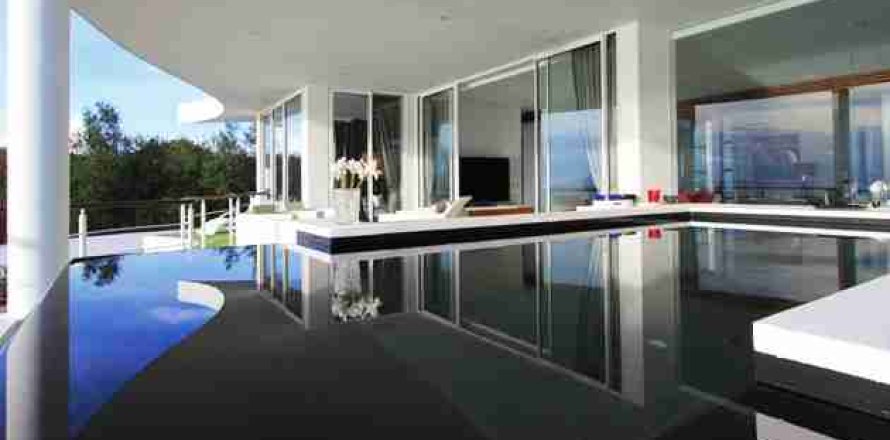 Condominio de 3 dormitorios en Pattaya, Tailandia № 184163