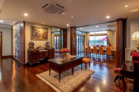 Chalet de 7 dormitorios en Chiang Mai, Tailandia № 133435 - foto 8