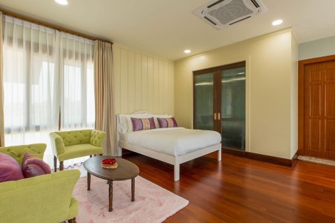 Chalet de 7 dormitorios en Chiang Mai, Tailandia № 133435 - foto 20