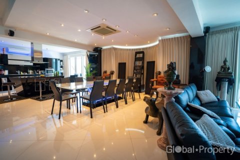 Condominio de 2 dormitorios en Pattaya, Tailandia № 59620 - foto 21