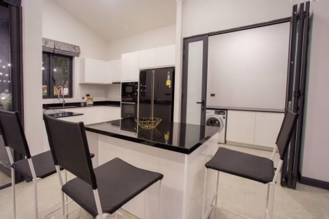 Casa de 3 dormitorios en Hua Hin, Tailandia № 180974 - foto 12