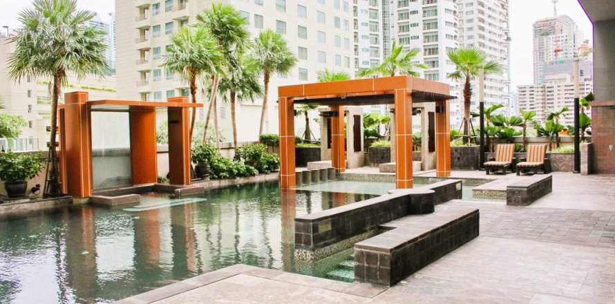 Condominio de 4 dormitorios en Bangkok, Tailandia № 180971