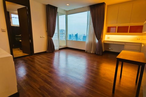 Condominio de 4 dormitorios en Bangkok, Tailandia № 180971 - foto 12