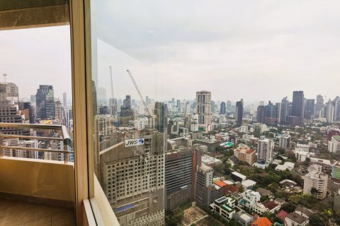 Condominio de 4 dormitorios en Bangkok, Tailandia № 180971 - foto 17