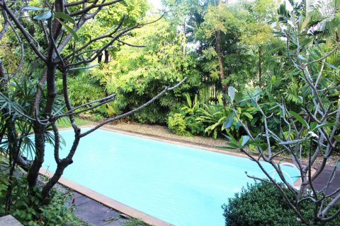 Casa de 6 dormitorios en Bangkok, Tailandia № 180968 - foto 14